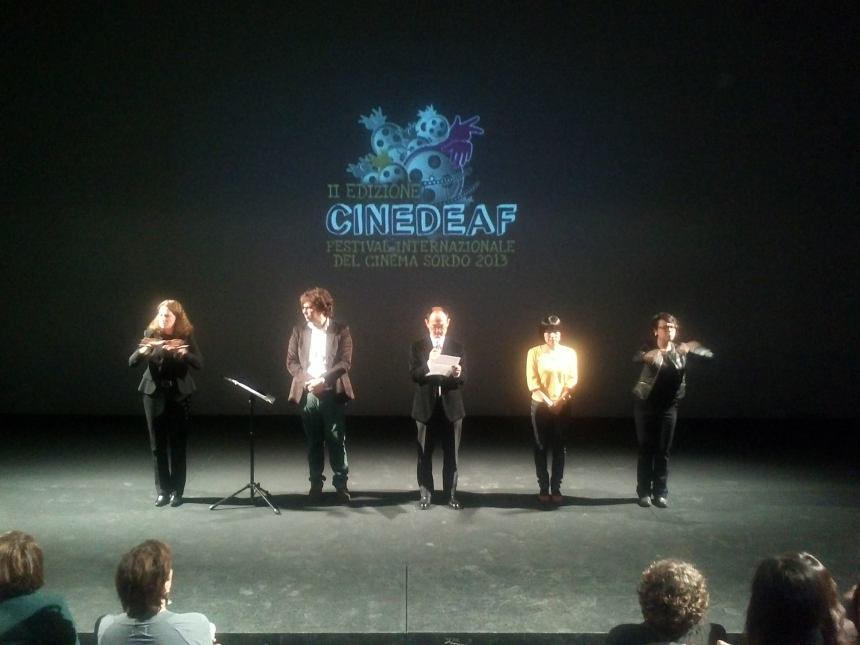 883766_555031724580223_2035250741_o